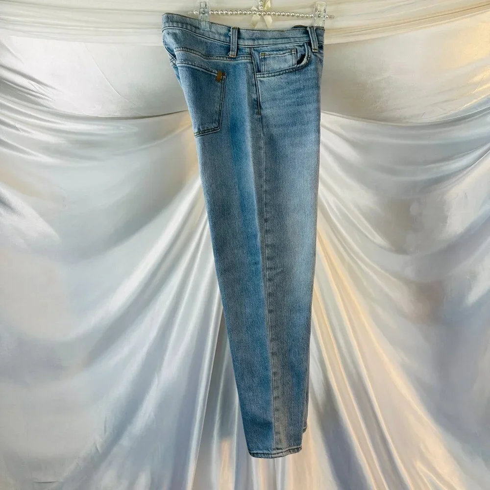 Joe's Jeans Light Blue Boyfriend Jeans - Picture 4 of 13